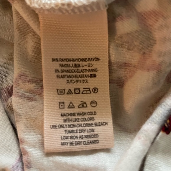 Free People white v-neck boho dress, size small - Picture 7 of 8